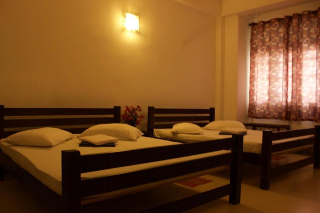 Hotel Senora Kataragama Luaran gambar
