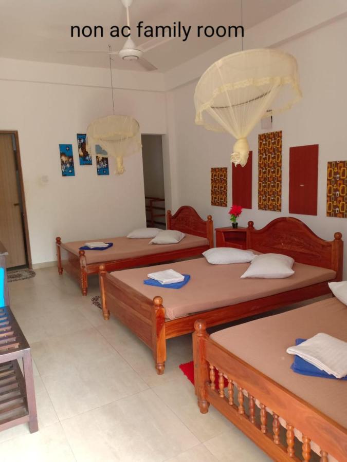 Hotel Senora Kataragama Luaran gambar