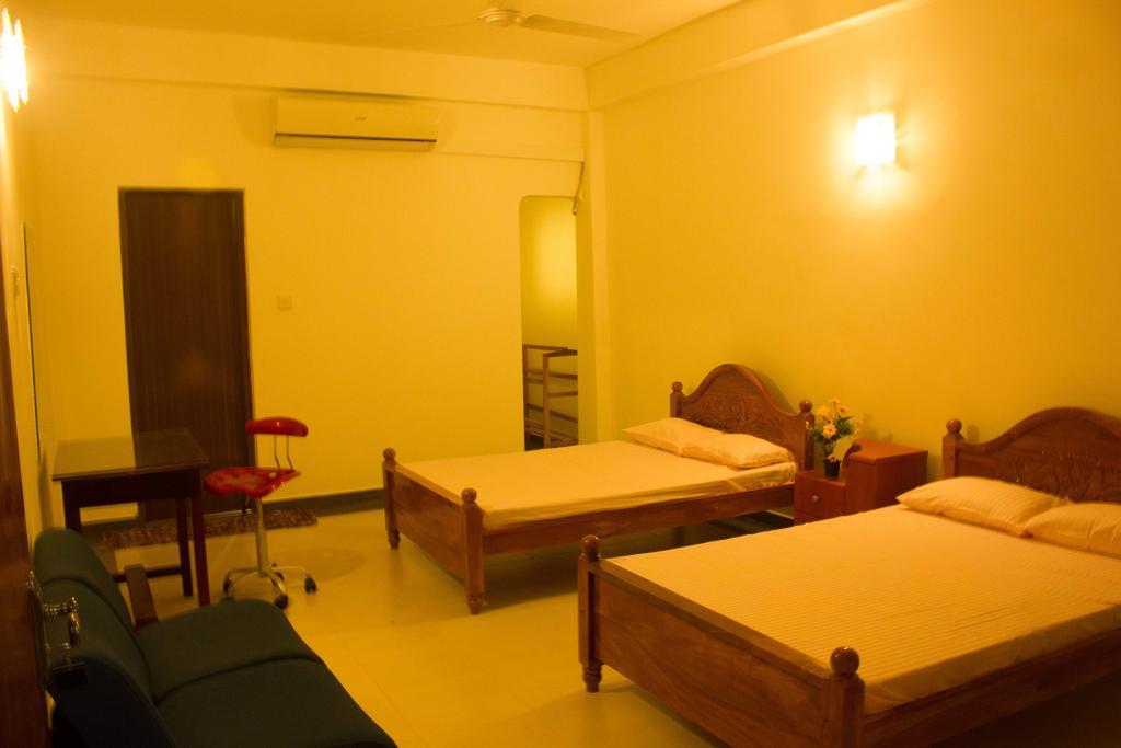 Hotel Senora Kataragama Bilik gambar
