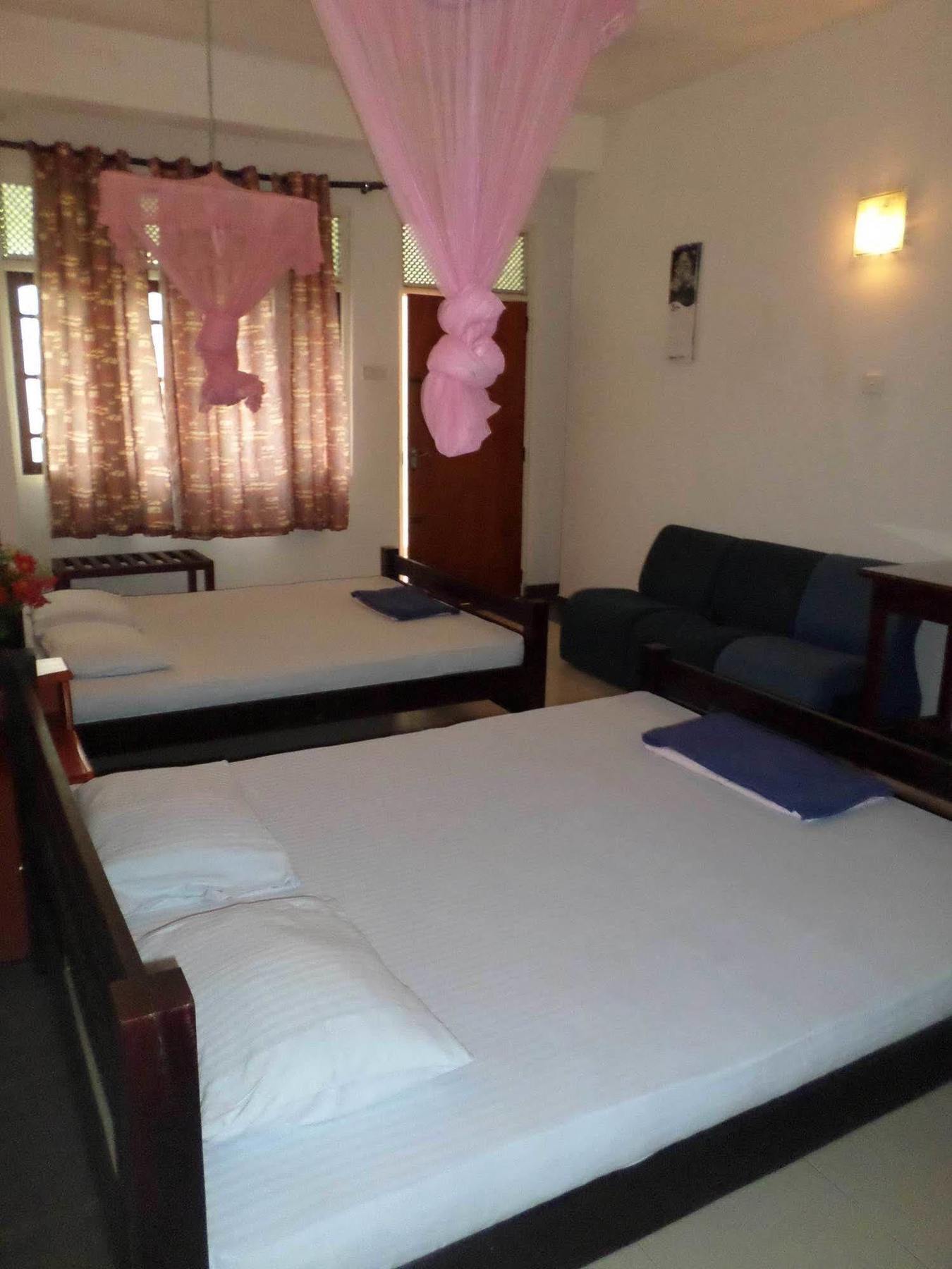 Hotel Senora Kataragama Luaran gambar