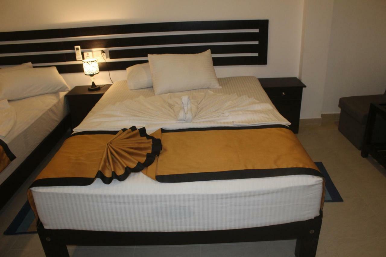 Hotel Senora Kataragama Luaran gambar