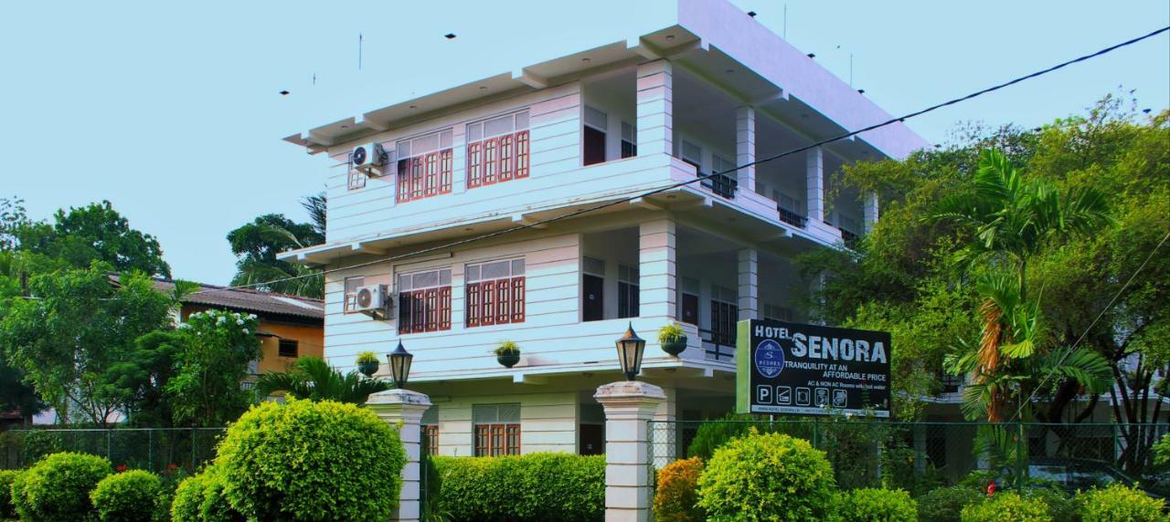 Hotel Senora Kataragama Luaran gambar
